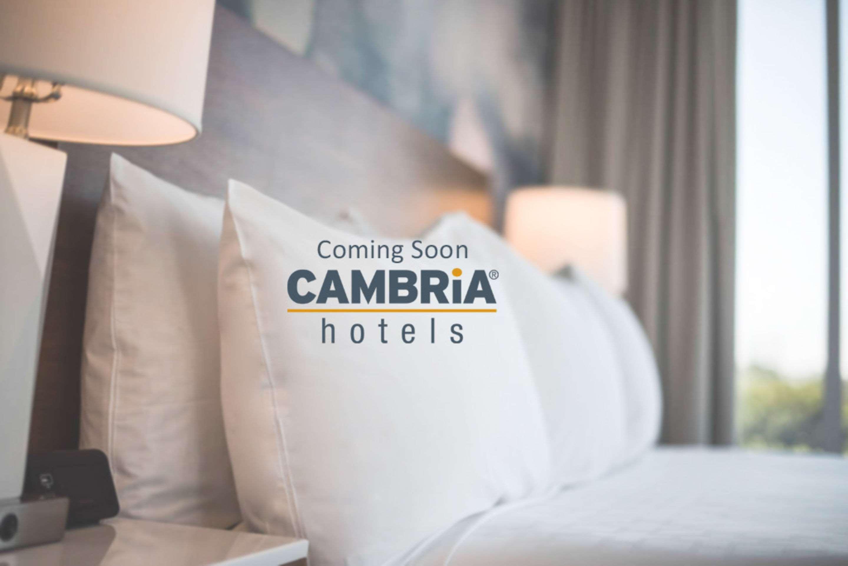 Cambria Hotel グリーンビル エクステリア 写真
