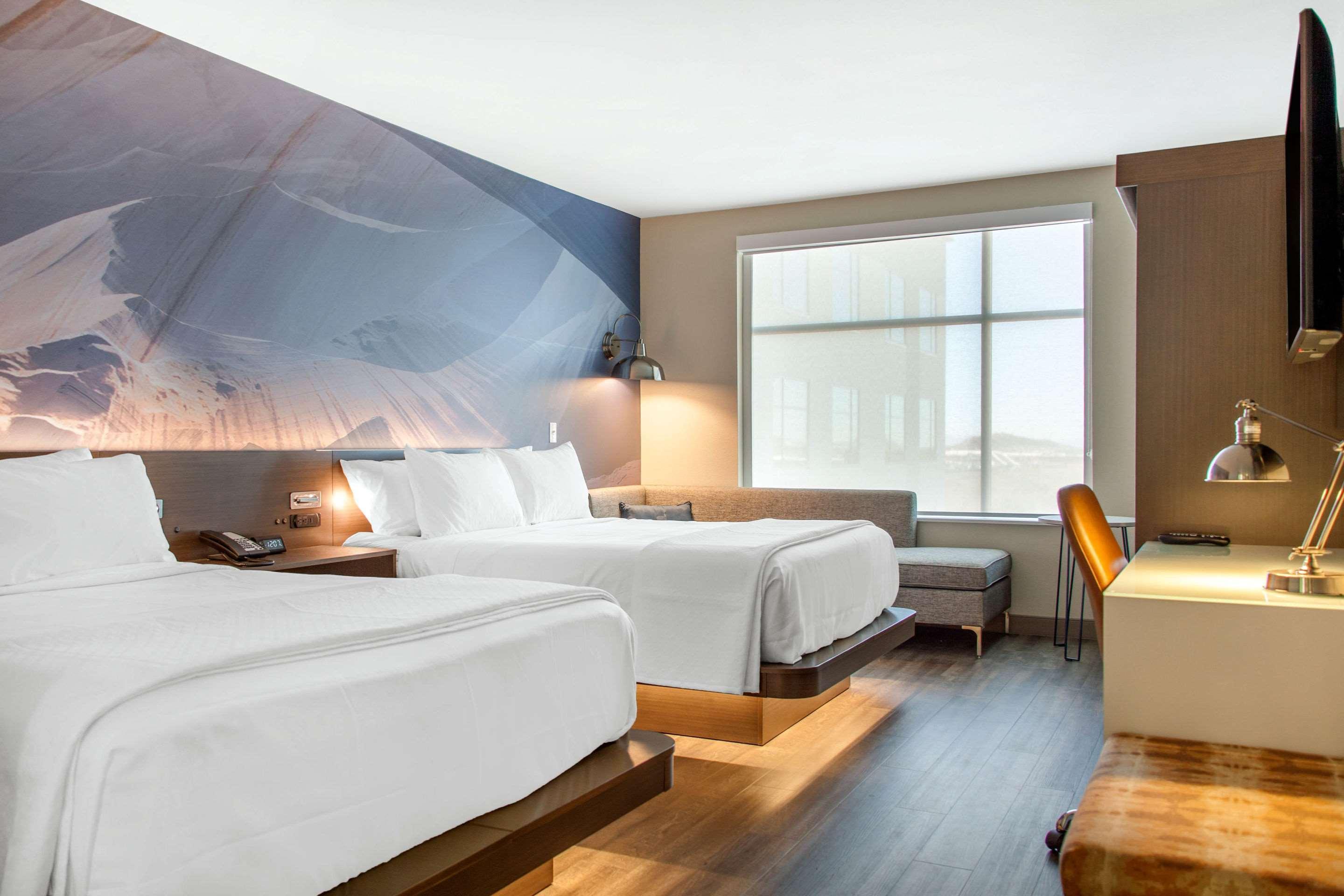 Cambria Hotel グリーンビル エクステリア 写真