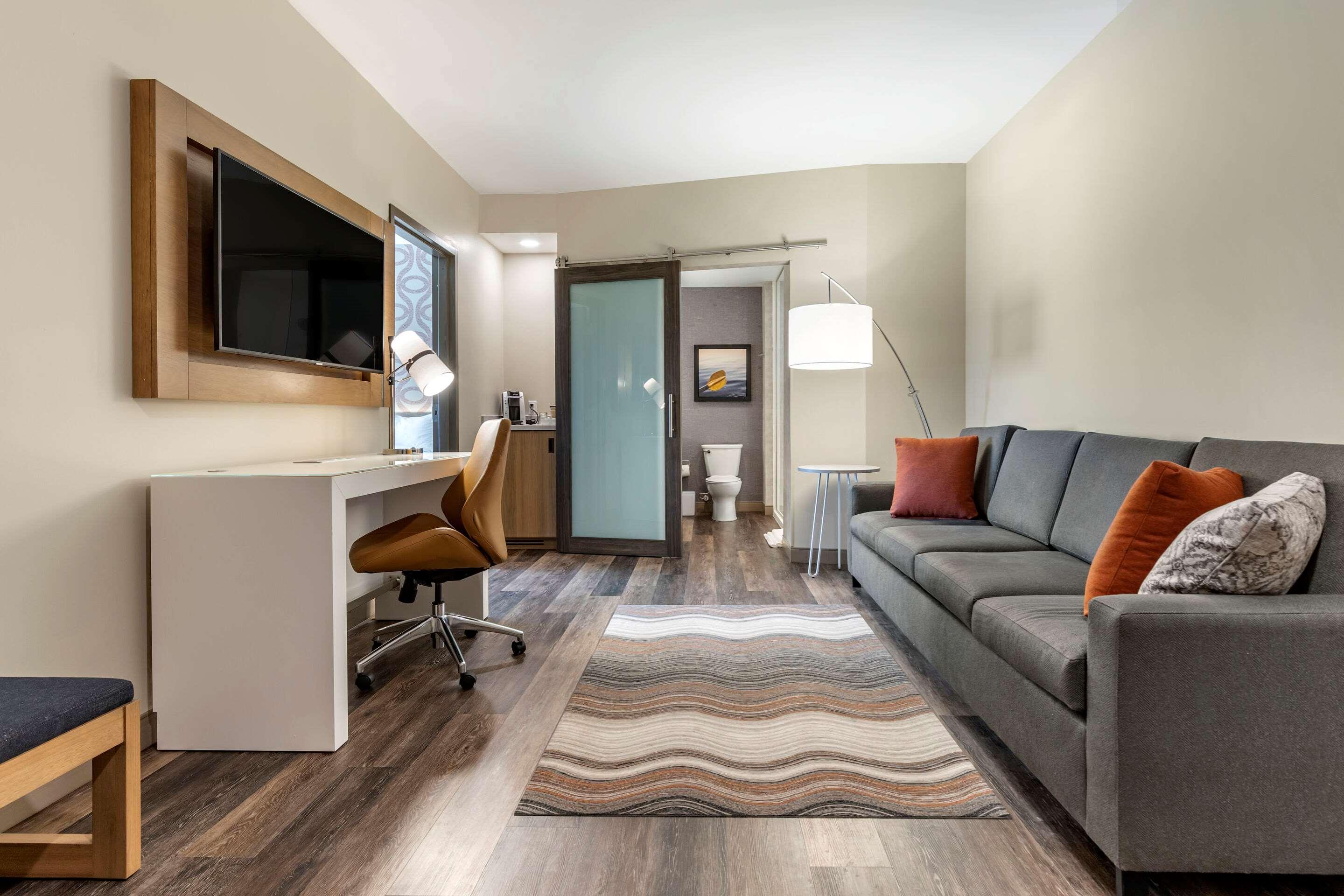 Cambria Hotel グリーンビル エクステリア 写真